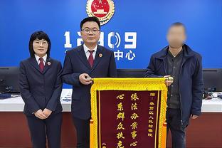 皇马幼稚园开学啦？贝林纳乔吕迪格开心叠罗汉，笑得合不拢嘴